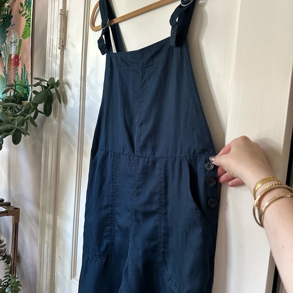 Abercrombie & Fitch navy blue jumpsuit / overalls - Picture 4 of 7